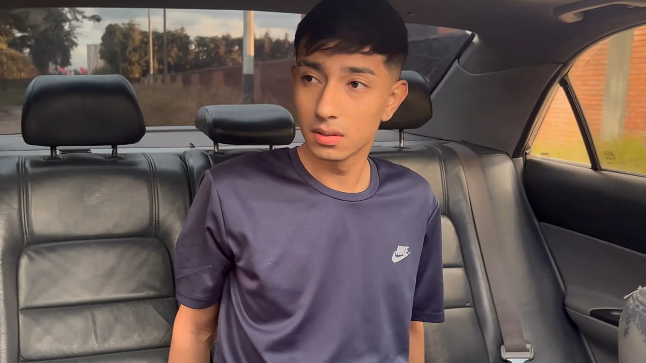 onlytwinks thumbnail for Columbian twink gets fucked in the back of a taxi – Angel of Bogota