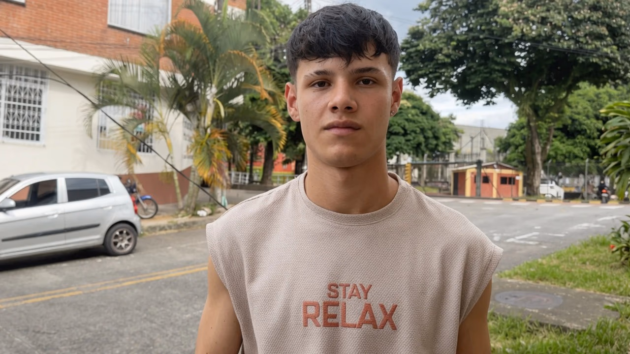 onlytwinks thumbnail for Angel of Bogota 49 – with a 19yo Colombian Boy