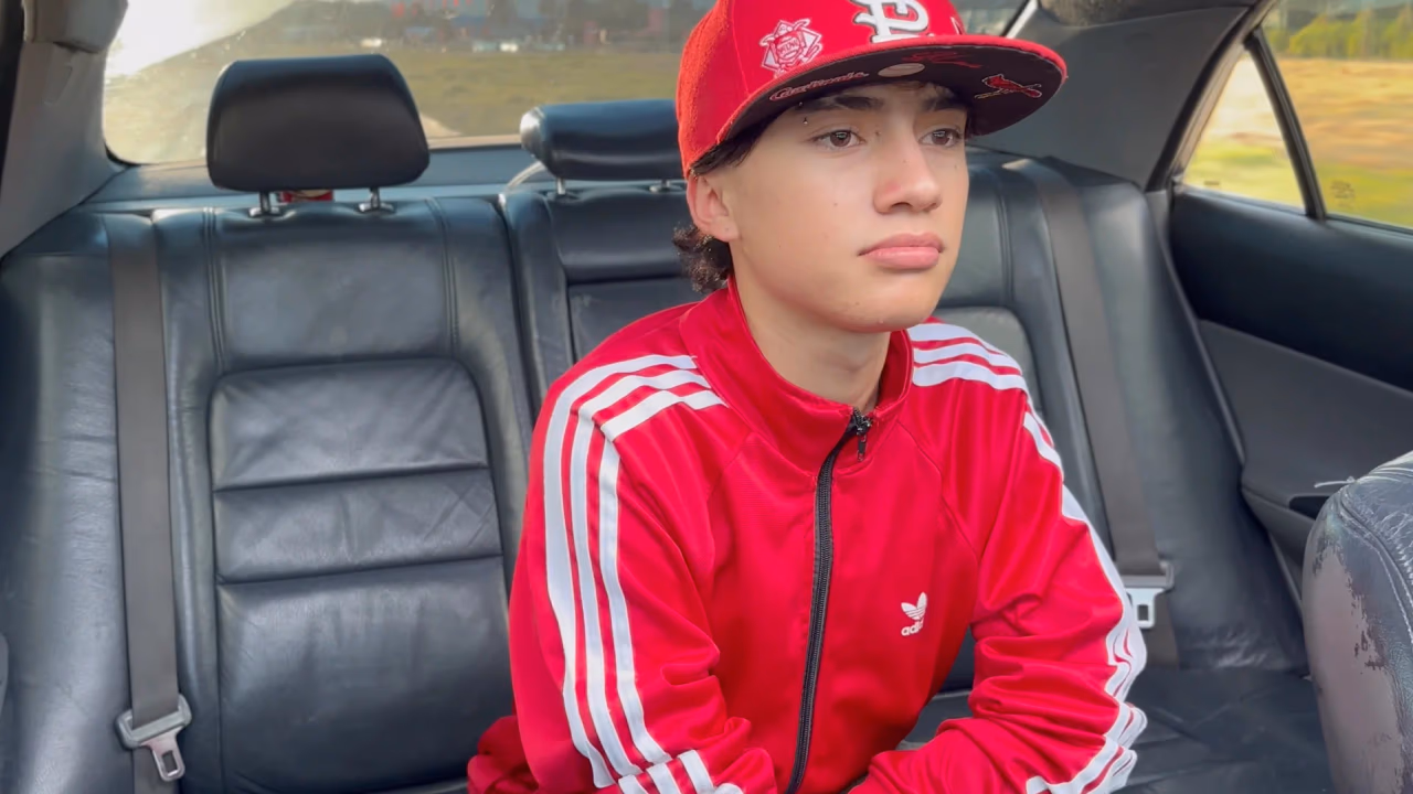 onlytwinks thumbnail for Angel of Bogota file 29 – A Gamer For Cash