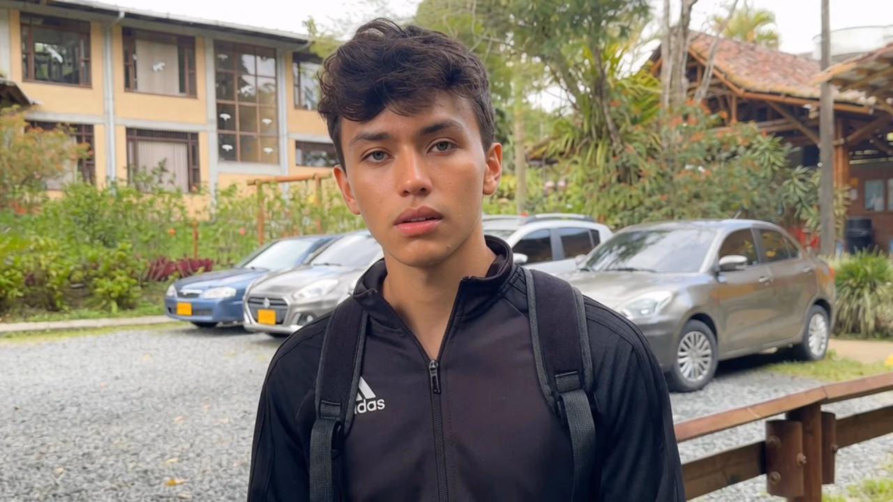 onlytwinks thumbnail for Angel of Bogota file 53 – The Wrong Turn